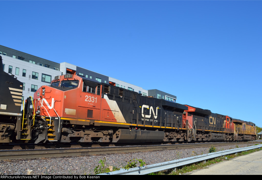 CN 2331